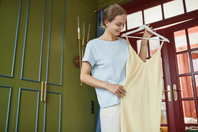 When Life Rewrites the Script: How to Rebuild Your Dress Wardrobe After a Major Change